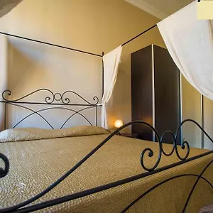  Appartamento Happy House Rienzo Italia